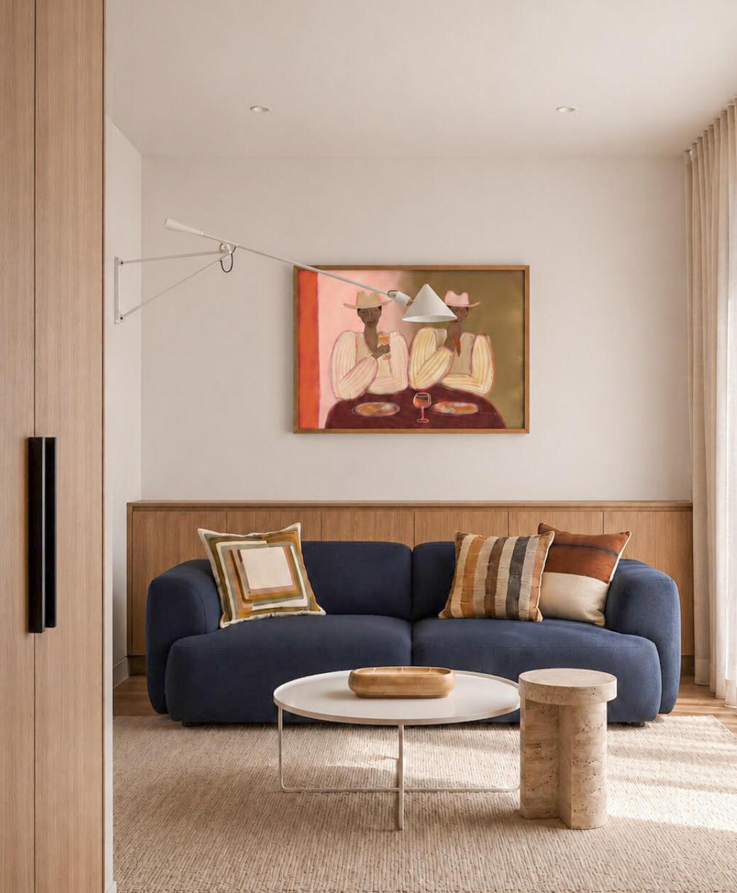 Sala de estar onde a madeira, os tons quentes criam um ambiente acolhedor e contemporâneo. Sala de estar onde a madeira, os tons quentes criam um ambiente acolhedor e contemporâneo.